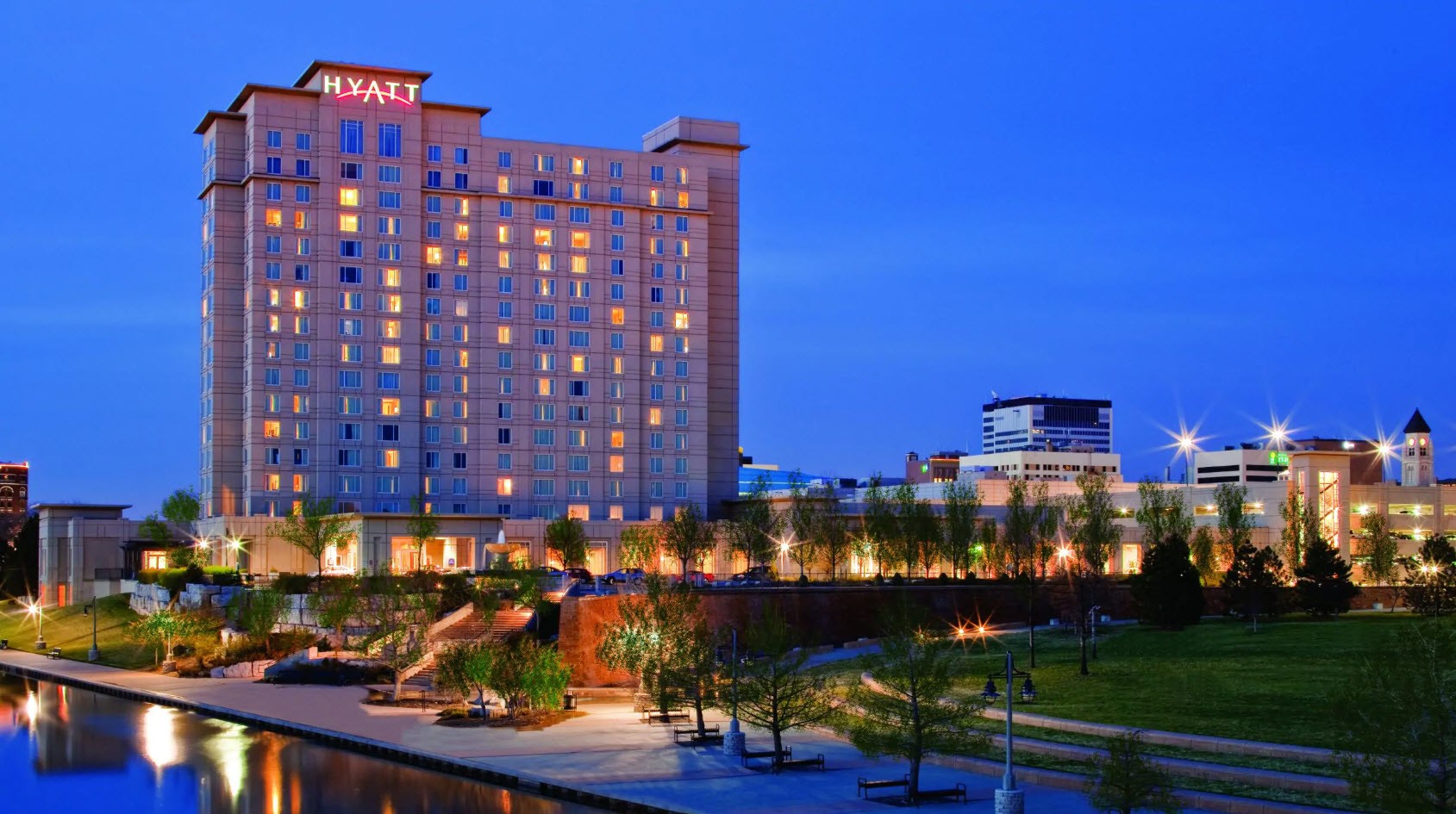 Hyatt Regency Wichita_Ext